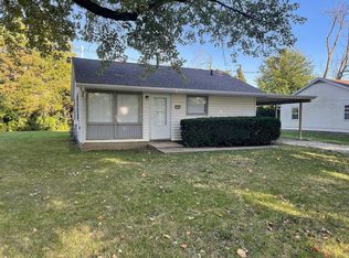 1320 Hedge Rd, Champaign, IL 61821