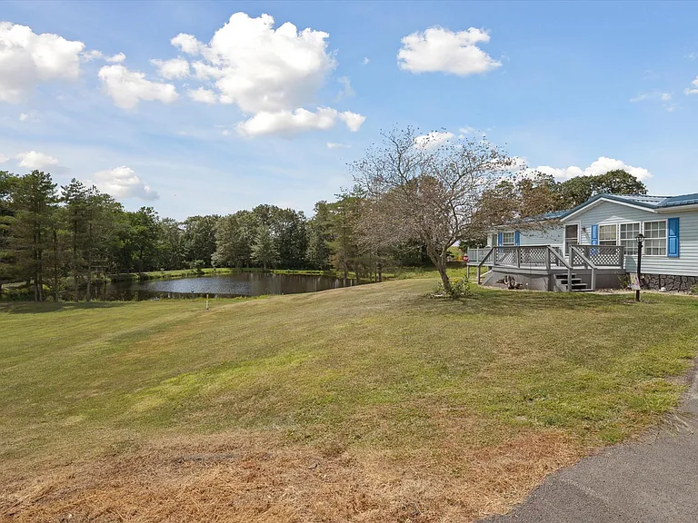 Sunny Acres — Photo 49