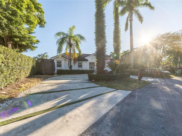 8546 SW 210th Ter, Cutler Bay, FL 33189