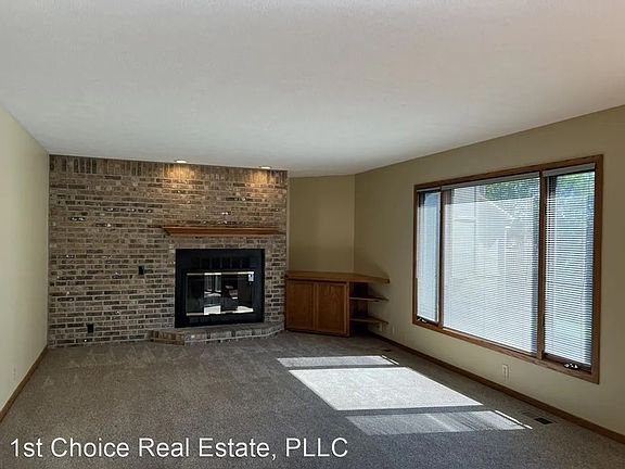 4th image of 4216 Mariner Ln