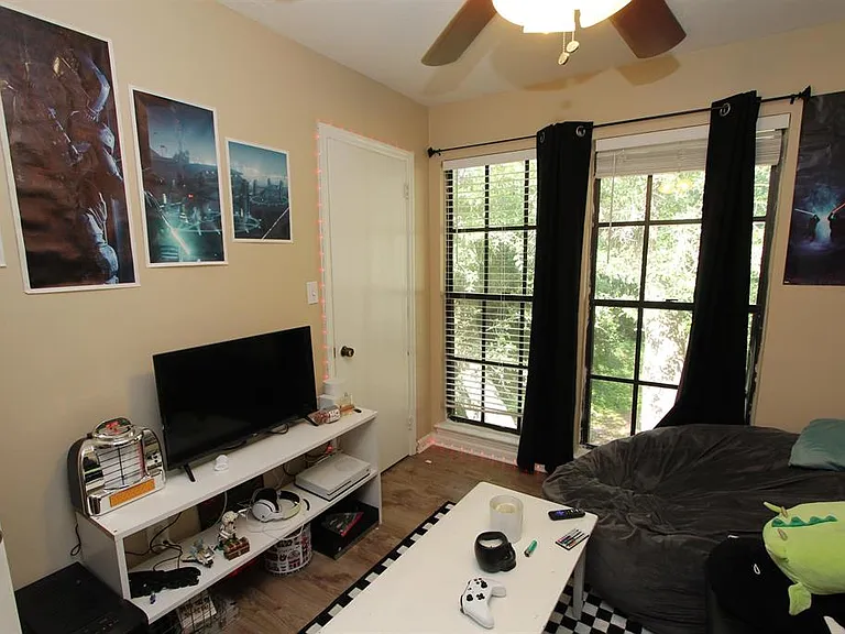 2319 Green Timbers Trl #D — Photo 23