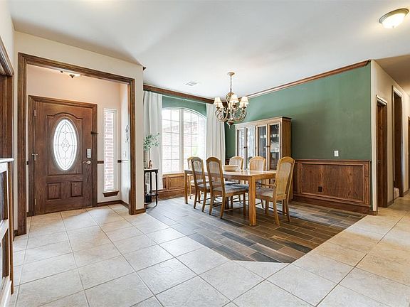 4th image of 17016 Platinum Ln