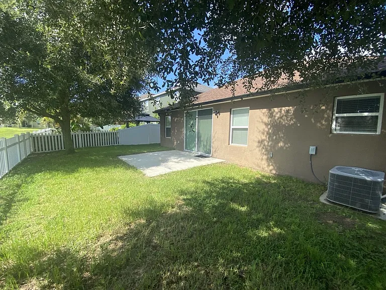 16220 Saint Augustine St — Photo 5