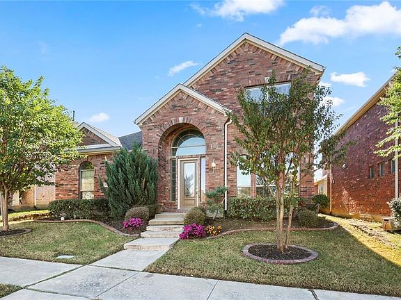 2nd image of 3739 Capitol Ln