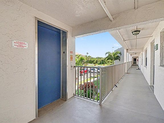 4th image of 175 KINGS HIGHWAY #324