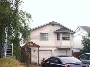 10207 8th Ave NE, Seattle, WA 98125