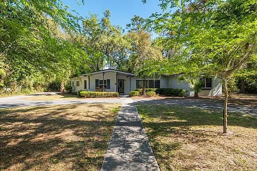 2110 NW 3rd Pl Photo 1
