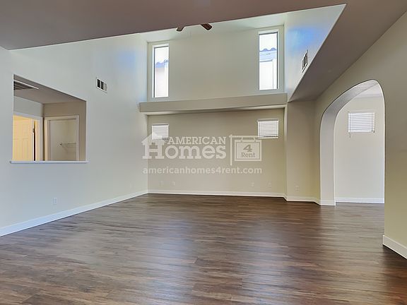 3rd image of 6040 Villa Lante Ave