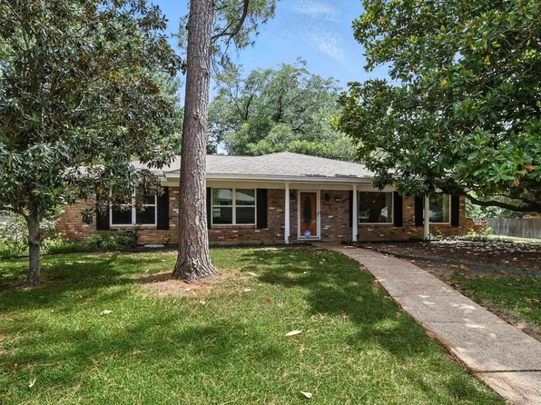 503 Summit Ridge Dr, Euless, TX 76039