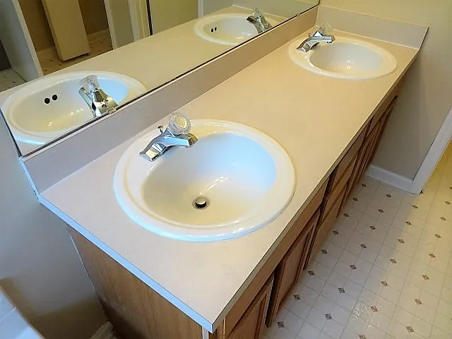 13491 W Ashford Wood Ct — Photo 10