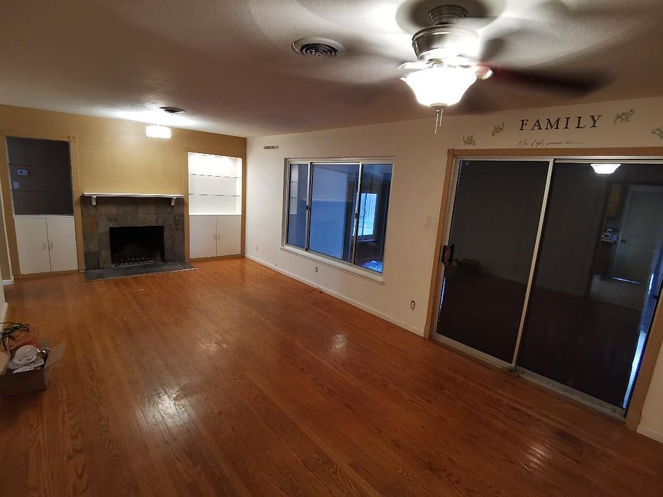 2nd image of 2516 38th Ave
