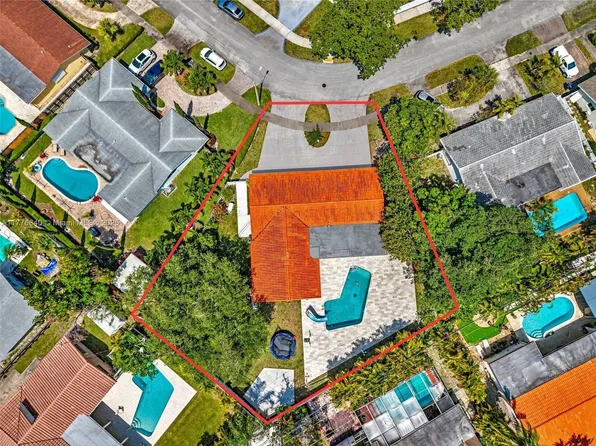 20701 NE 19th Ct, North Miami Beach, FL 33179