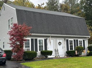 7 Lake Dr, Berlin, CT 06037