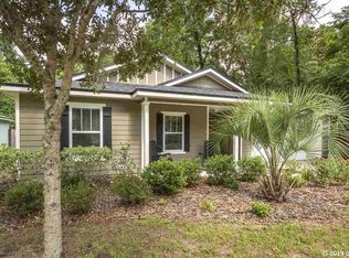 3221 NW 17th St, Gainesville, FL 32605