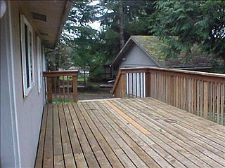 5th image of 50 SE Barberry Pl