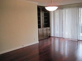 5th image of 5330 Yarmouth Ave Unit 115