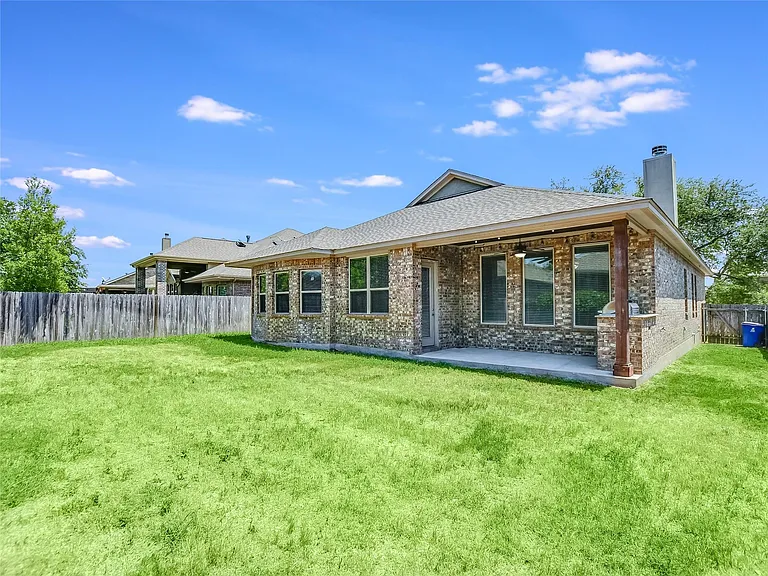 3009 Media Dr — Photo 28
