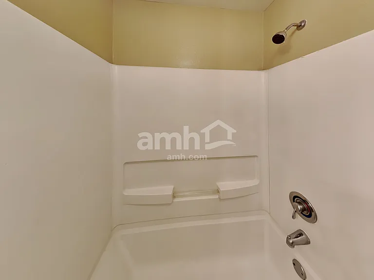 3926 Cloudbluff Ln — Photo 13
