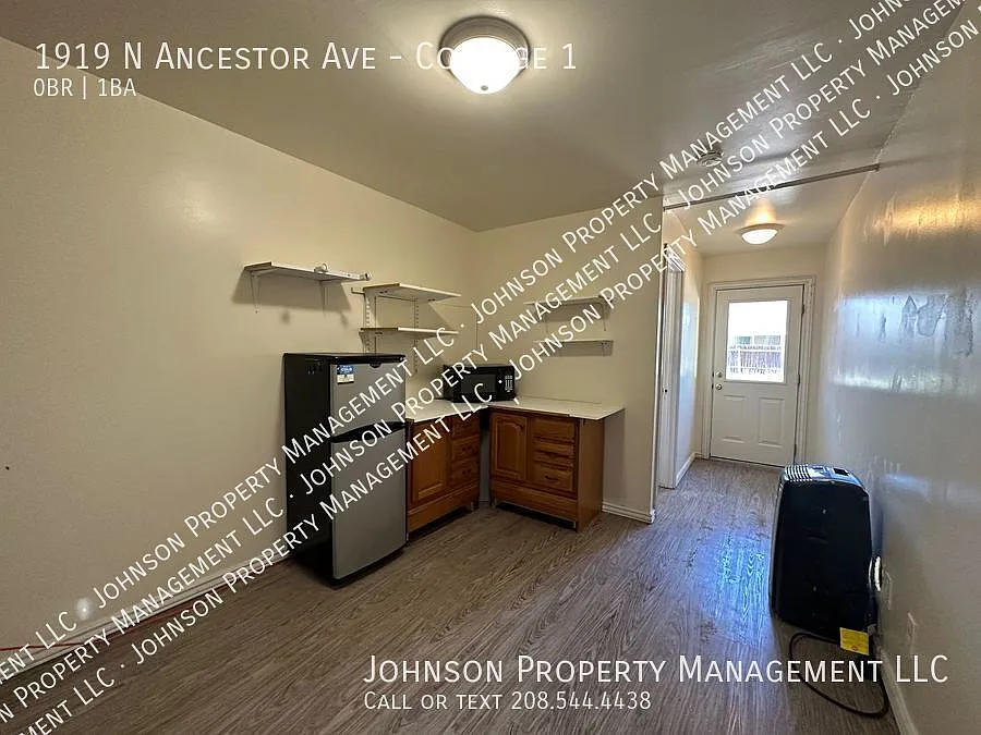 Cozy West Boise Studio Cottage with Utilities Included & Ample Parking. — Photo 3