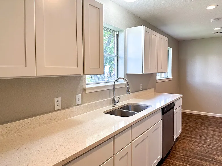 52083 Finley Rd — Photo 7