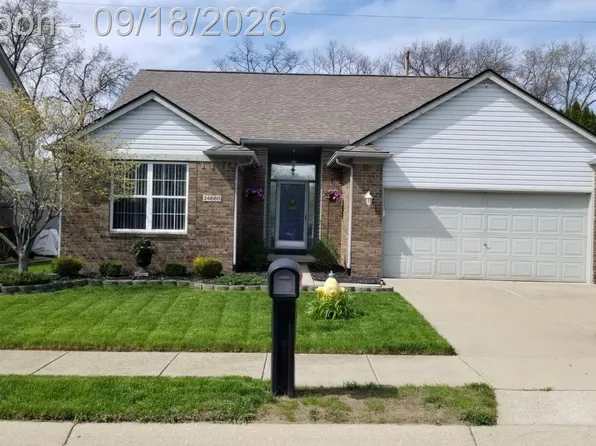 24660 Christina Dr, Flat Rock, MI 48134
