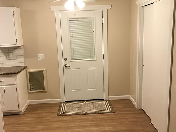 4th image of 303 Kennedy St APT 4