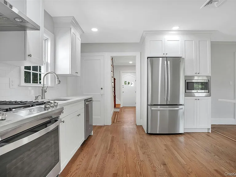 92 Hillside Ave — Photo 13