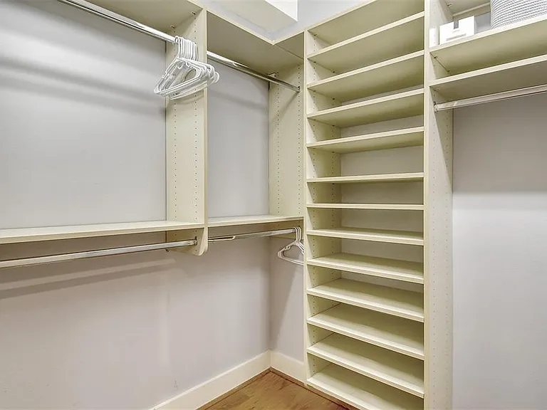 1350 Main St #903 — Photo 27
