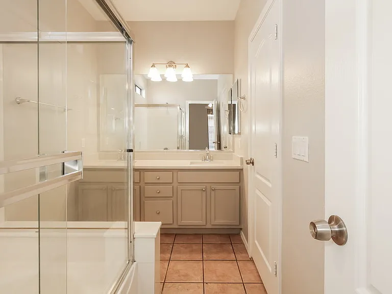 8713 N 58th Ln — Photo 10
