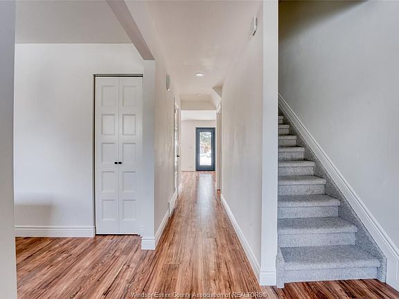 3rd image of 5511 Empress St