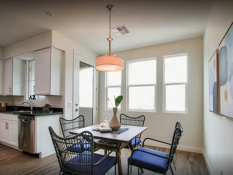 8th & Row Townhomes — Photo 8