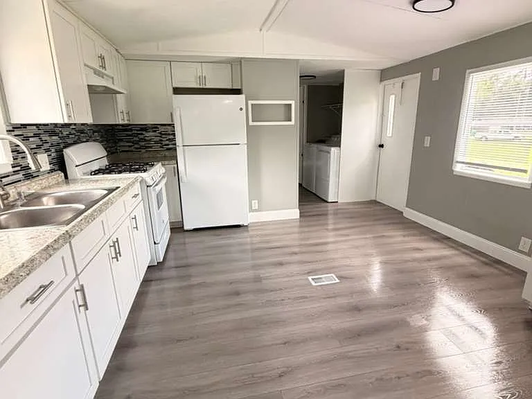 115 Sago Cir — Photo 2