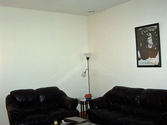 4th image of 1546 Freeland Ave