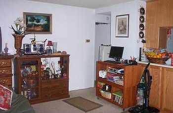 5th image of 16 Castlecrest Dr