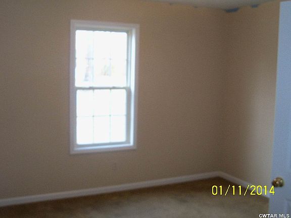 5th image of 829 Hollow Creek Dr