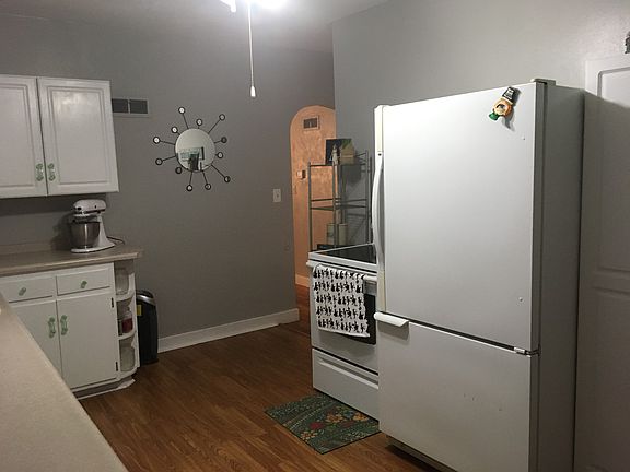 Kitchen- stove new in 2014