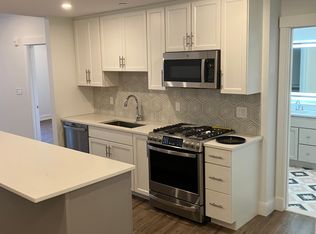 61 County St #310, Dover, MA 02030