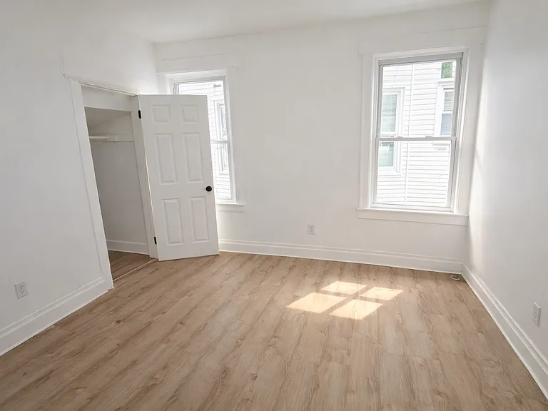 878 S 19th St #1A — Photo 2