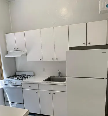 Rented by 220 West 98 Realty LLC | media 8