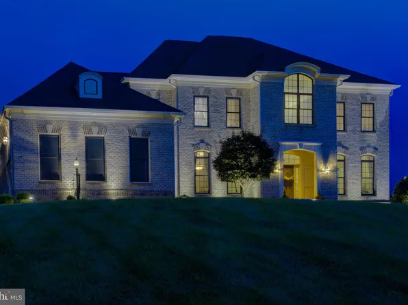 17038 Grindstone Ct, Leesburg, VA 20176