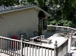579 Loreau Trl, Lavonia, GA 30553