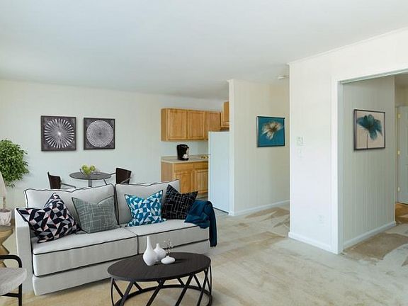 Kitchen / Living Room