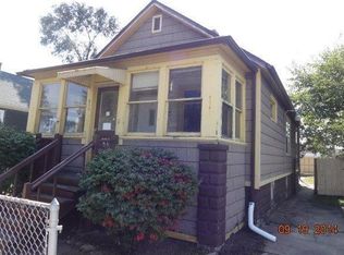 820 Willow Ct, Hammond, IN 46320