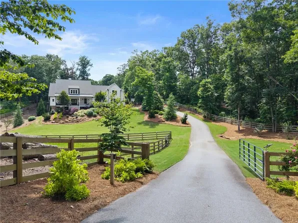 4813 Jess Helton Rd, Gainesville, GA 30506