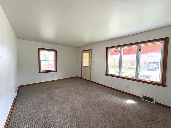 3rd image of 1810 Prospect Ave