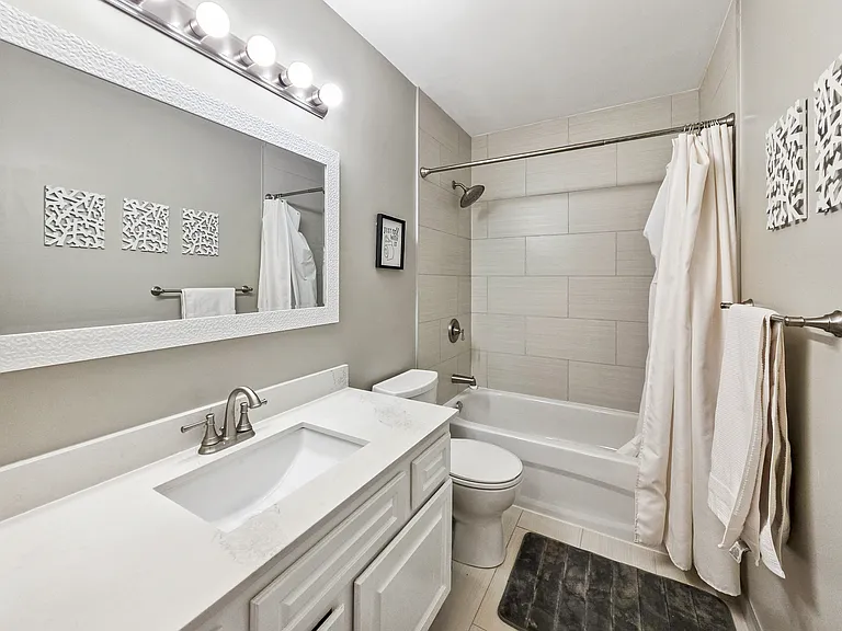 138 Mount Robson Close SE — Photo 45