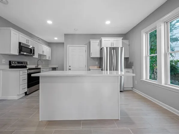 155 Eastern Ave #1, Worcester, MA 01605