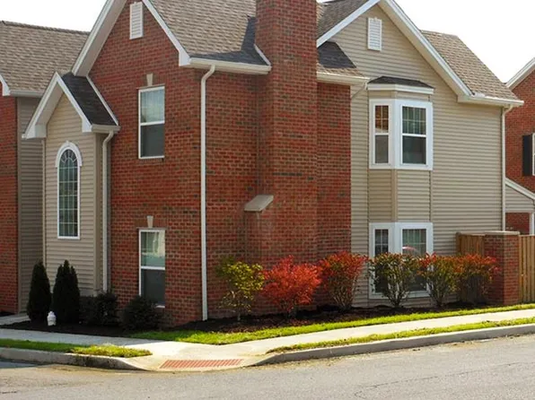 Chatham Mews, 1301 2nd Ave, Altoona, PA 16602