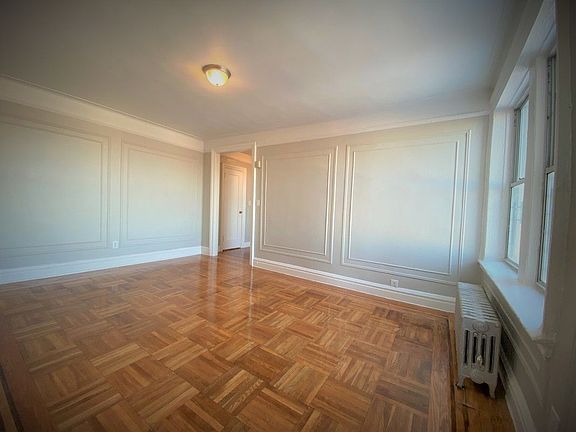 4th image of 4305 Furman Ave APT 5G