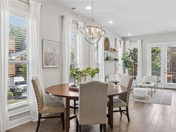 4302 Parkside Pl, Sandy Springs, GA 30342